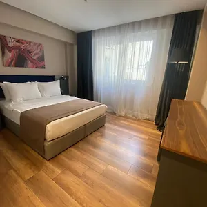Hotel The Royals